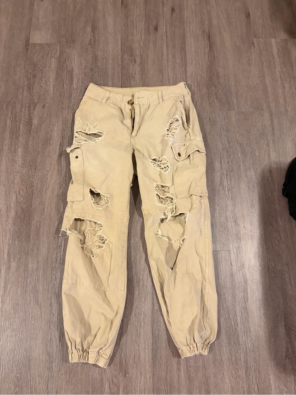 Women's FASHION NOVA SIZE MEDIUM Distressed Cargo Jogger Pants - Beige